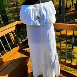 Raviya whit summer  peek a boo dress